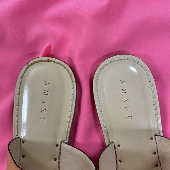 Amanu Sandals - Picture 5 of 5